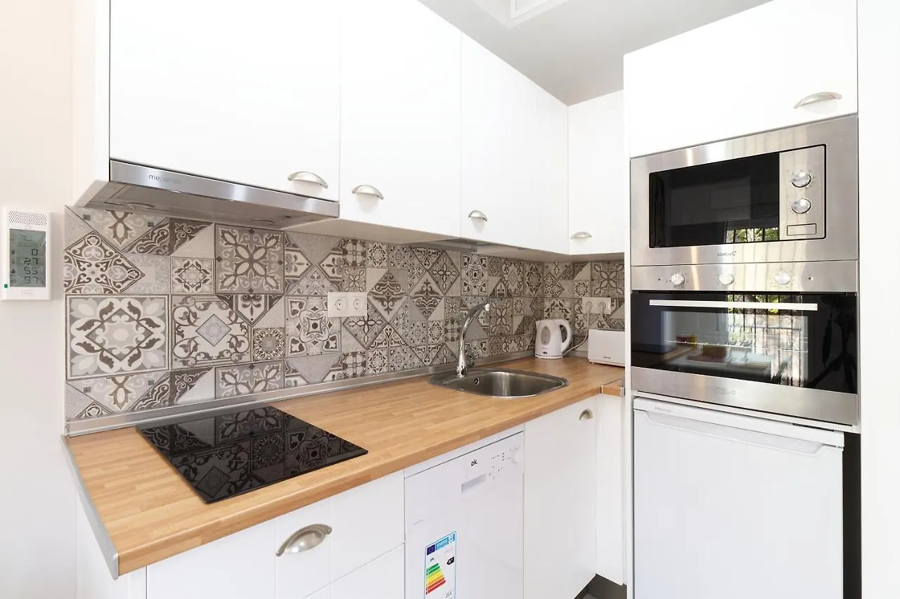 Barcelo 21, Parking On Request, Atico With Terrace & Studio With Patio, Center, Breakfast Included, Quite Neighborhood, Bc Málaga Apartamento